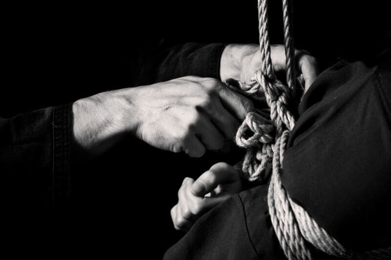 sara-de-simone-bondage-shibari-kinbaku