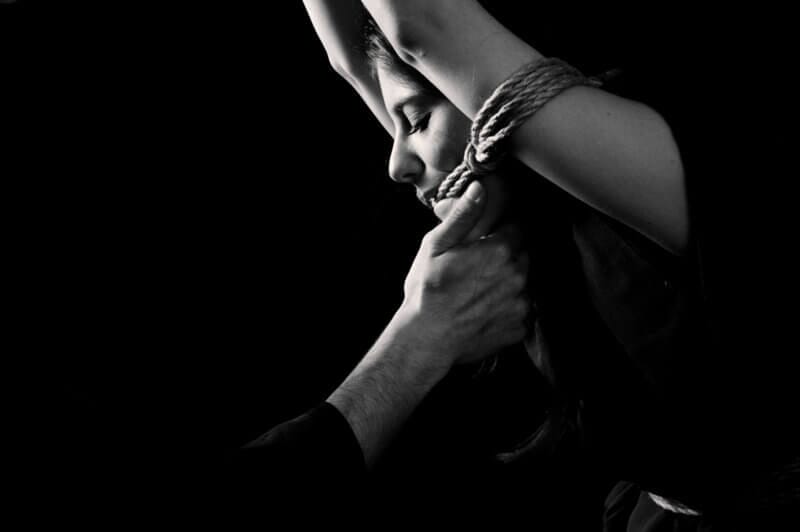 sara-de-simone-bondage-shibari-kinbaku